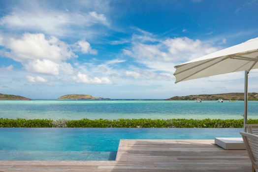 Private pool overlooking the bay at Villa Aqua & Bleu